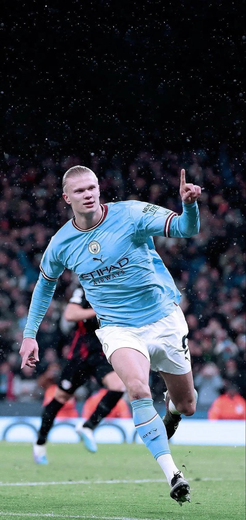 名宿：加图索干得很好；不能再错失世界杯资格，否则就是灾难（足坛名宿：加图索表现出色；若再无缘世界杯将是灾难）