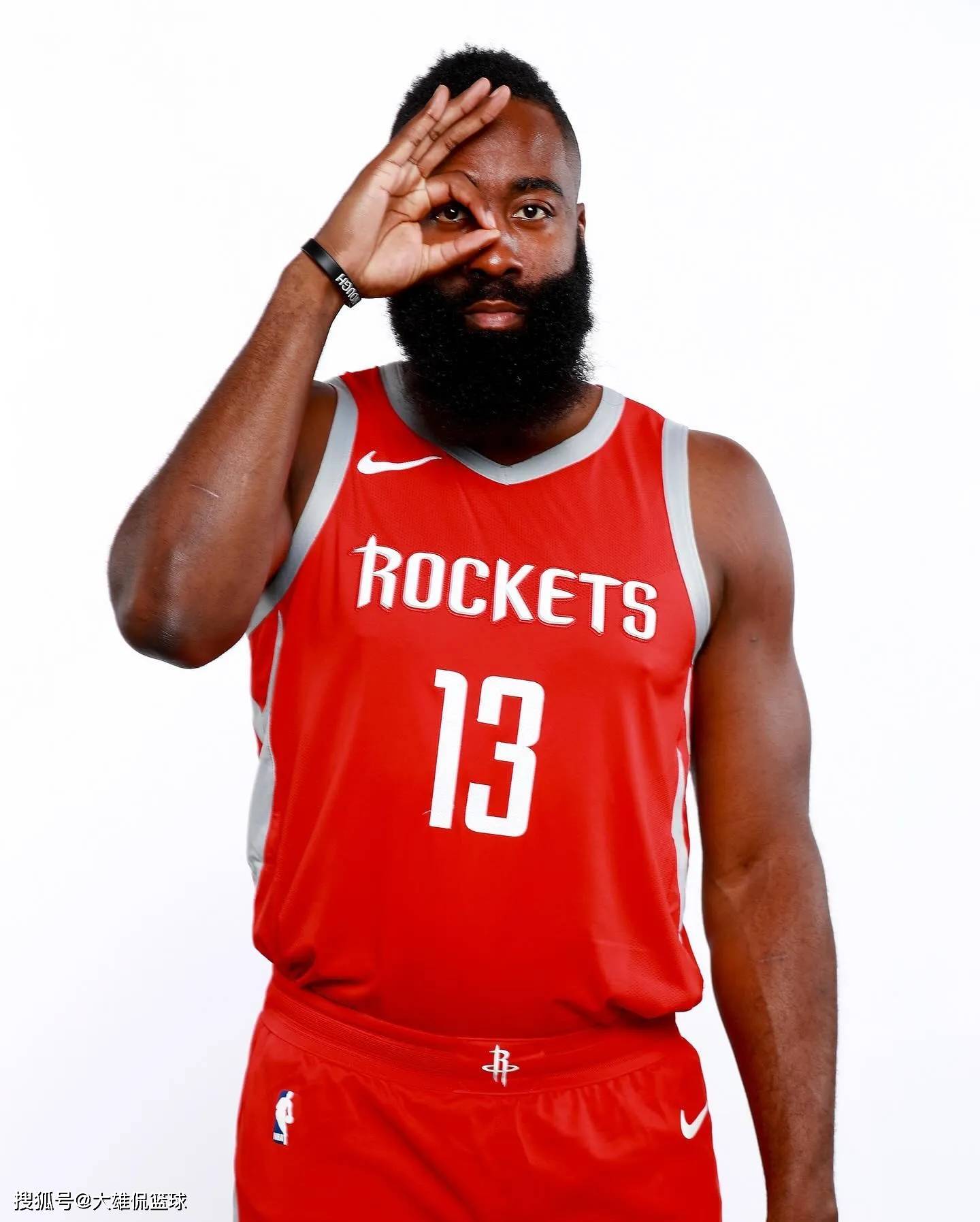 意媒：国米中卫帕拉西奥斯想要重返前东家里瓦达维亚独立（意媒：国米后卫帕拉西奥斯有意回归老东家里瓦达维亚独立）