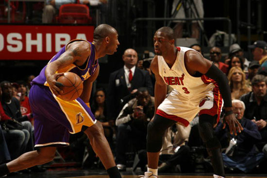 范戴克：萨拉赫？他马上要去踢非洲杯，对我们来说没什么变化（范戴克谈萨拉赫将征战非洲杯：对球队影响不大）