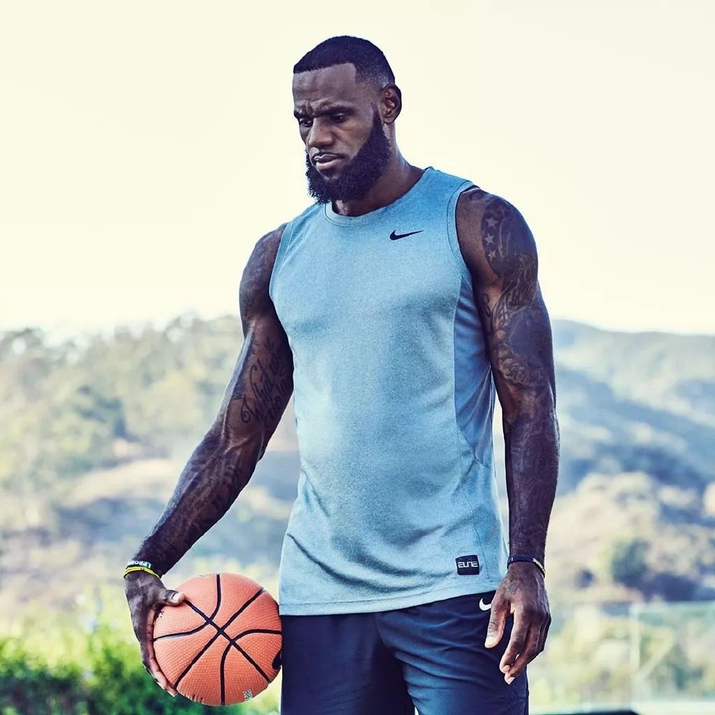 本季欧冠场均创造机会榜：姆巴佩4次，福登3.5次&维尔茨3.4次（本赛季欧冠场均机会创造排行：姆巴佩4.0次，福登3.5次，维尔茨3.4次）