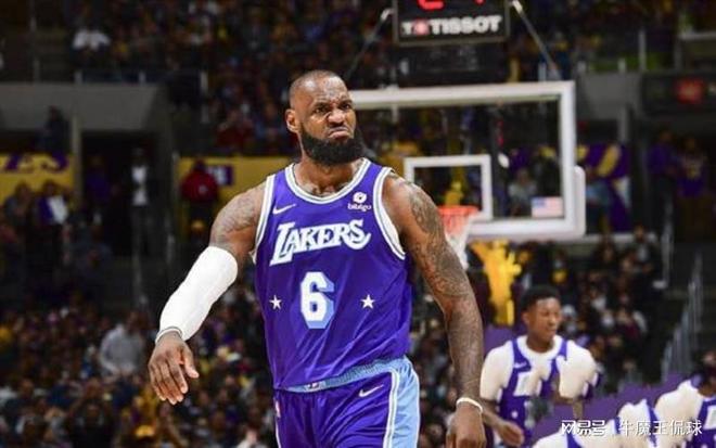 卡拉格：维尔茨本场数据相当亮眼，他的踢法、位置像德布劳内（卡拉格：维尔茨此役数据抢眼，踢法与站位颇似德布劳内）