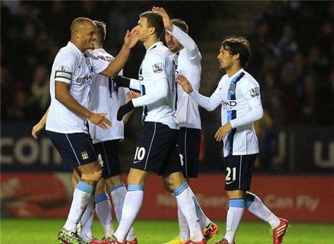 佩雷茨：诺伊尔是有史以来最优秀的门将；我本想成为汉堡首发（佩雷茨：诺伊尔堪称史上最佳门将；我曾盼在汉堡坐稳主力）