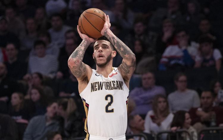 詹姆斯拒谈JR史密斯事件，回应明天做得更好（詹姆斯对JR史密斯风波避谈：明天会做得更好）