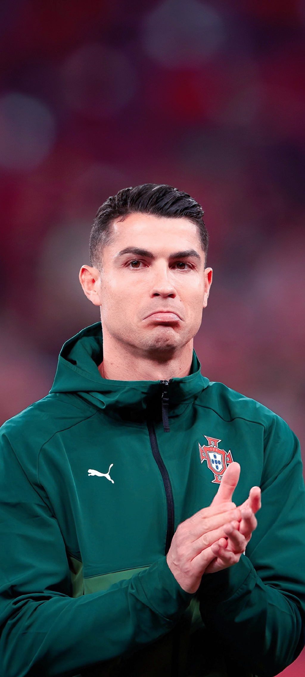 全国冠军艰辛谋生路：户口成拦路虎 出路在哪（全国冠军艰难谋生：户口成阻碍，路在何方？）